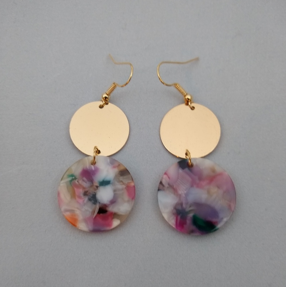 New Ivonne Destination Hanging Dangle Earrings